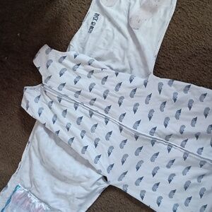 Halo SleepSack Swaddle Size 3-6month White Hedgehog Print Soft